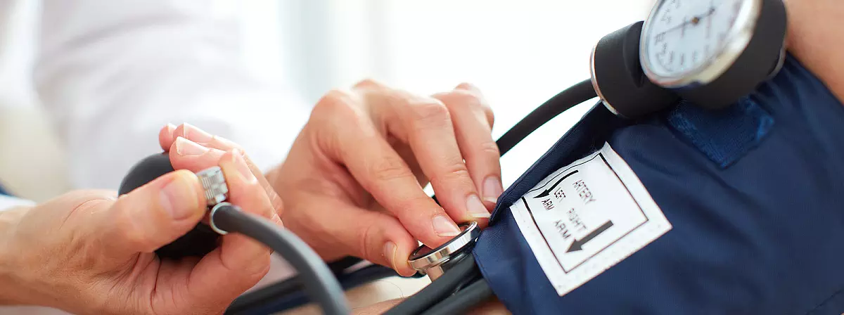 Schwerpunkt unserer Praxis ist die zuverlässige und solide Diagnostik im Bereich der Innere Medizin, z.B. Langzeit-Blutdruckmessung.